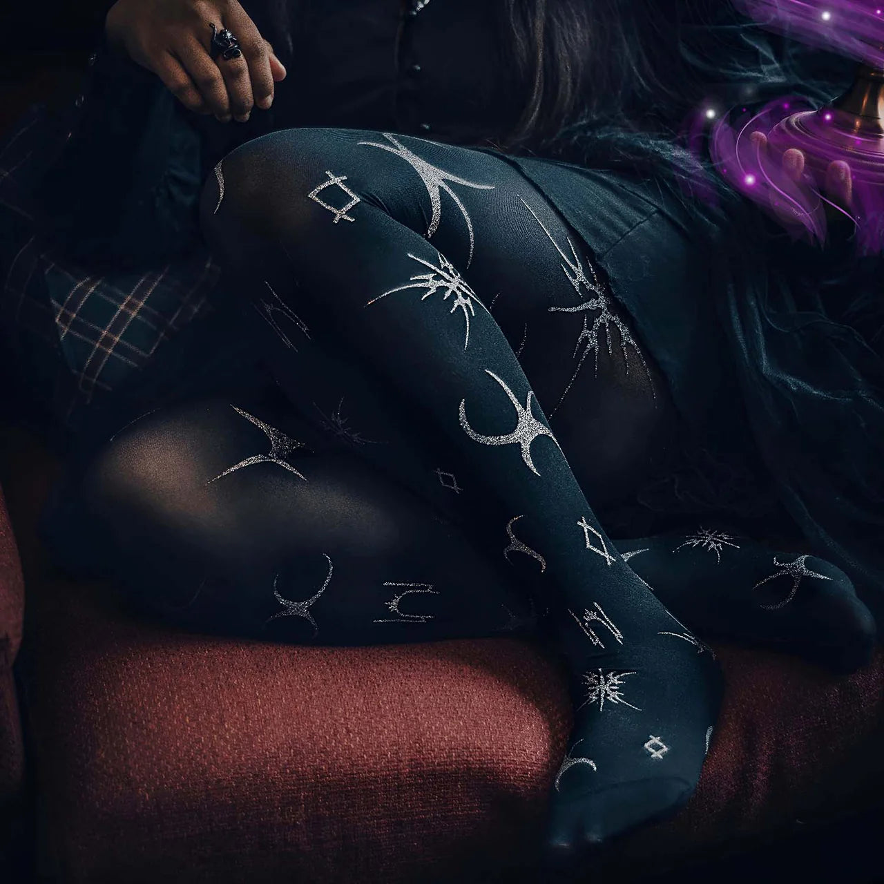Snag tights
