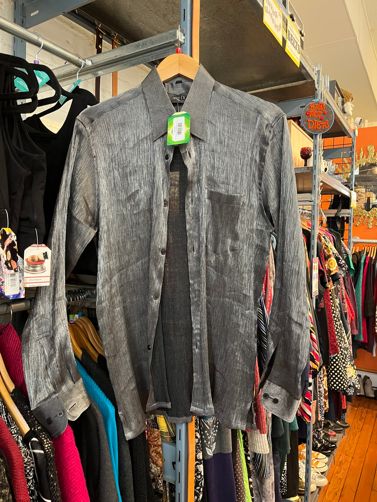 size L/G silver crinkle VINTAGE Ebony top - button up