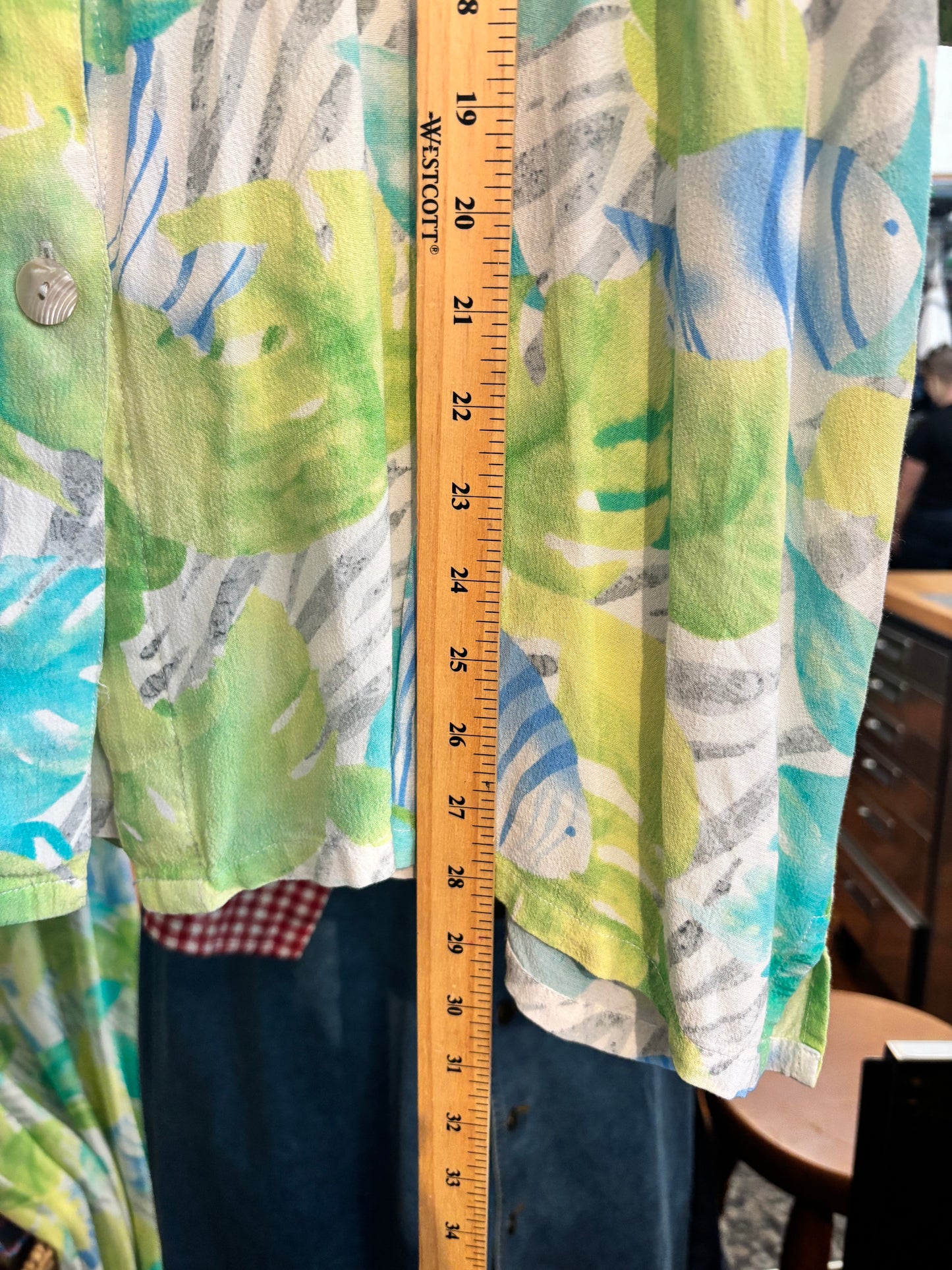VINTAGE size 3X we be bop light green button up top