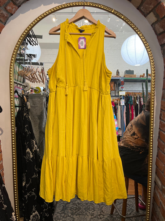 size 3X yellow tiered Torrid dress - mid