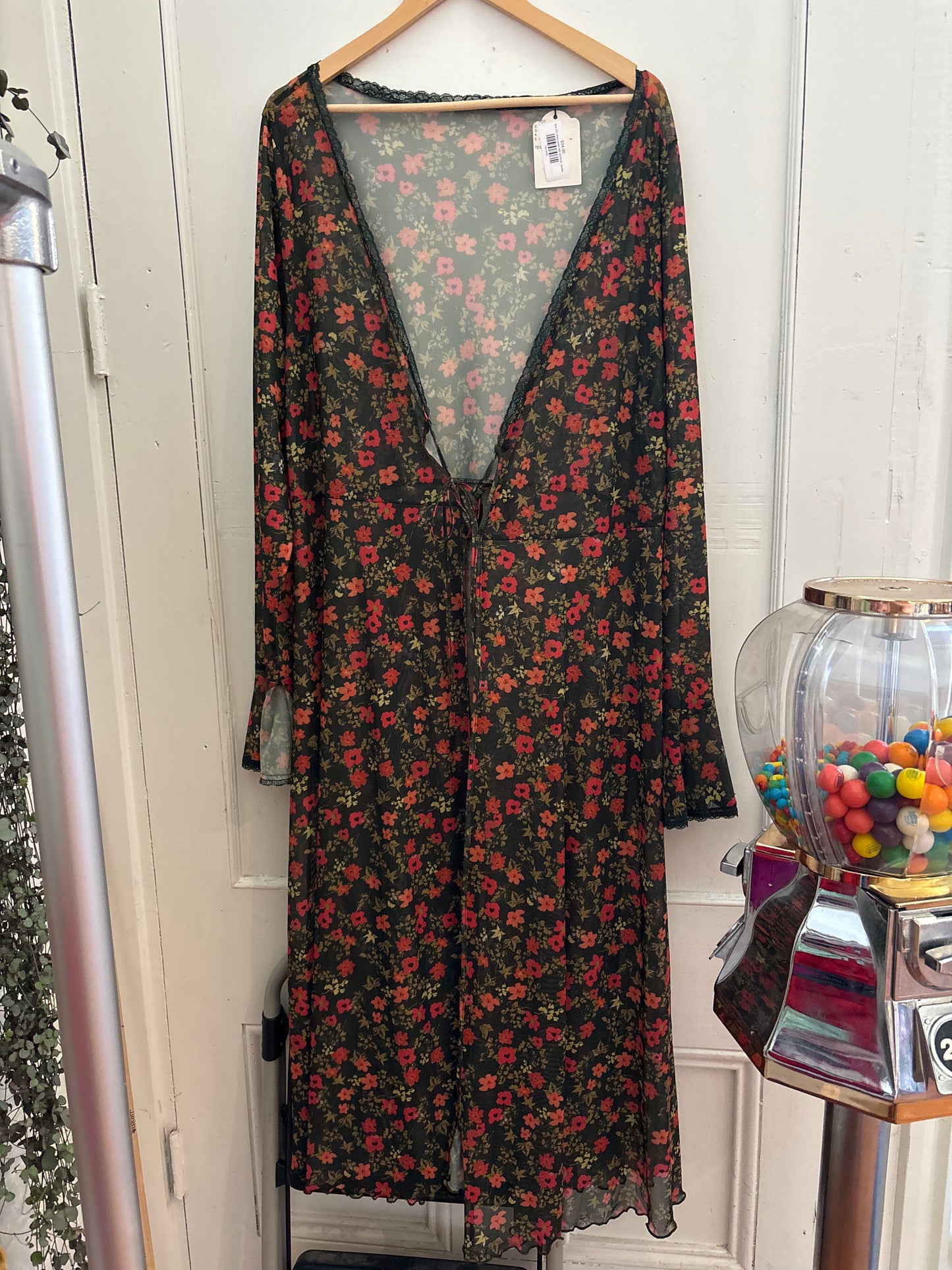 Size XXL sheer green with red floral - Duster