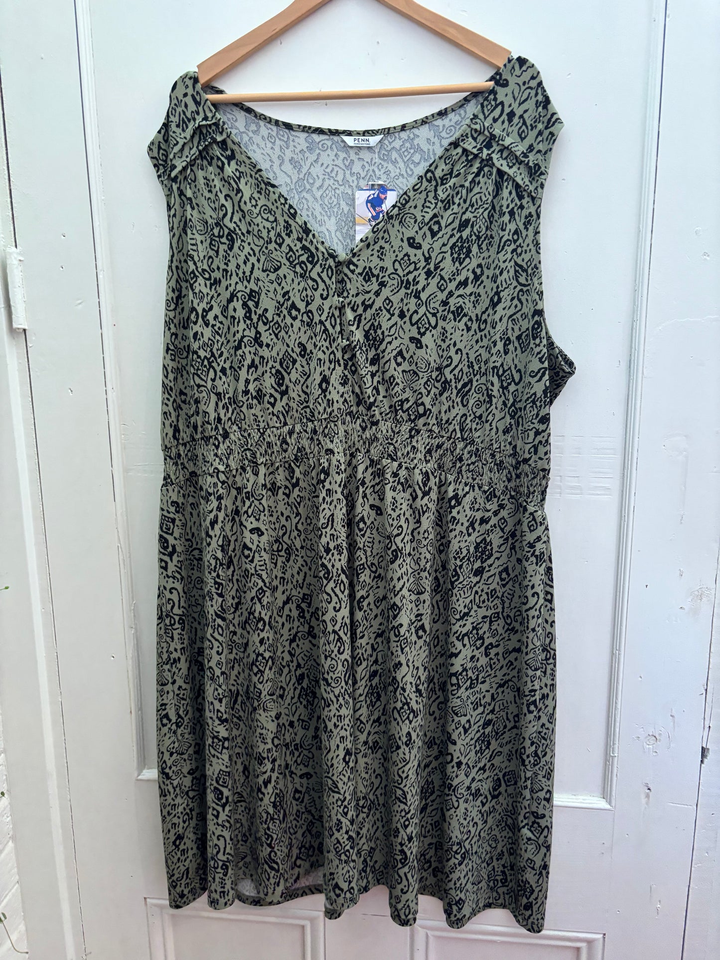 Size 3X Green-black pattern Penningtons Dress