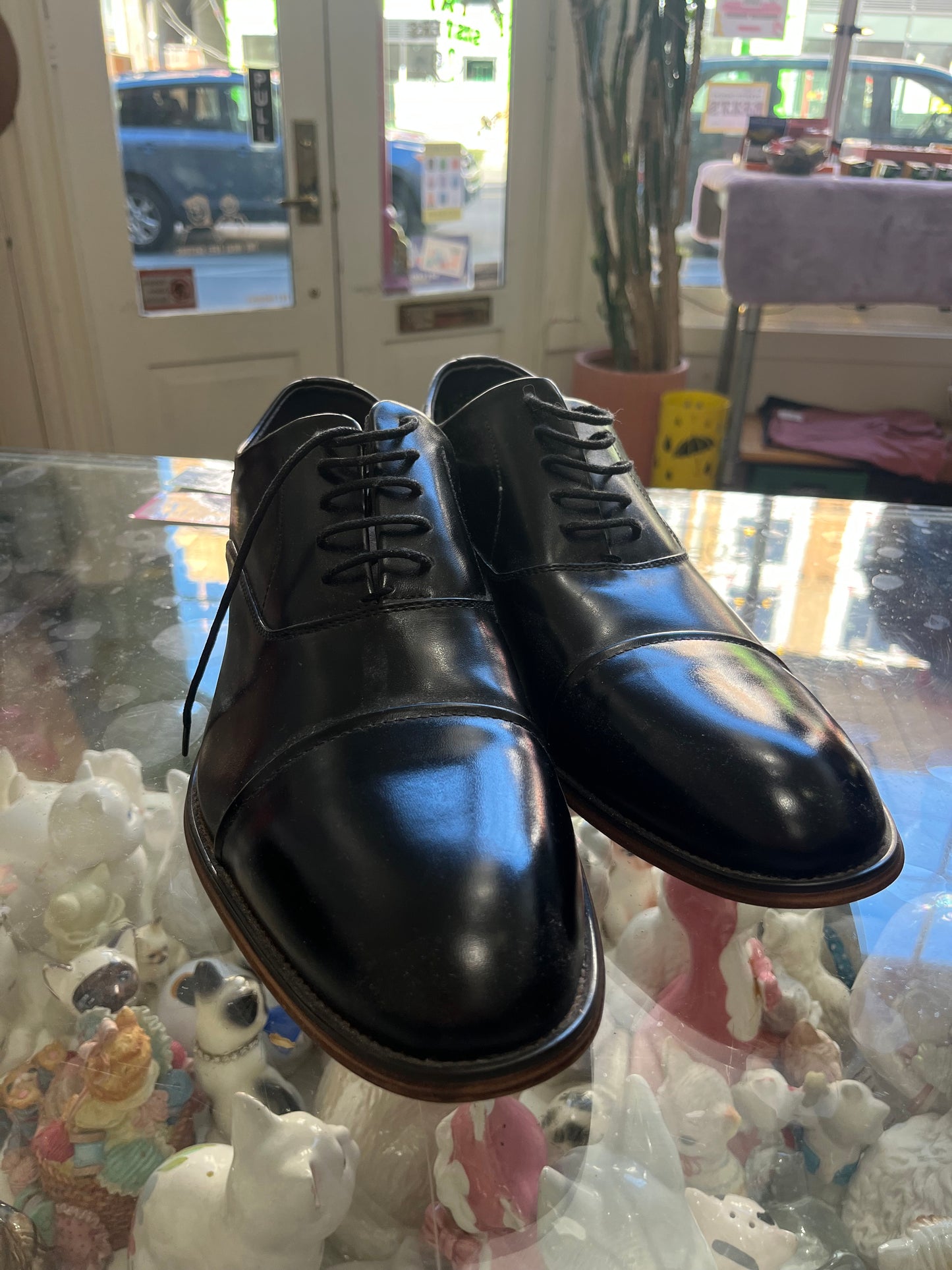 size 15 black leather - like new Bruno Marc dress shoes