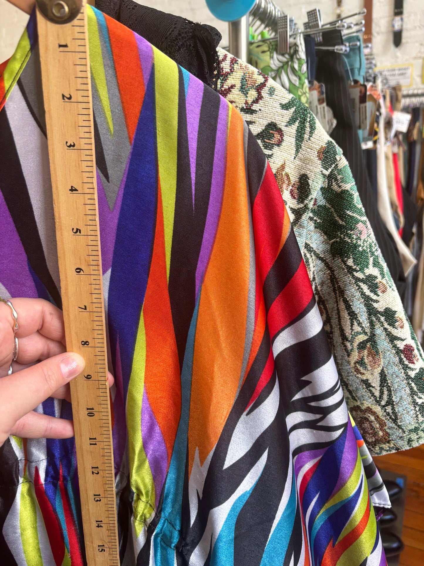 AS IS flex size  black white colours  VINTAGE Winlar kaftan
