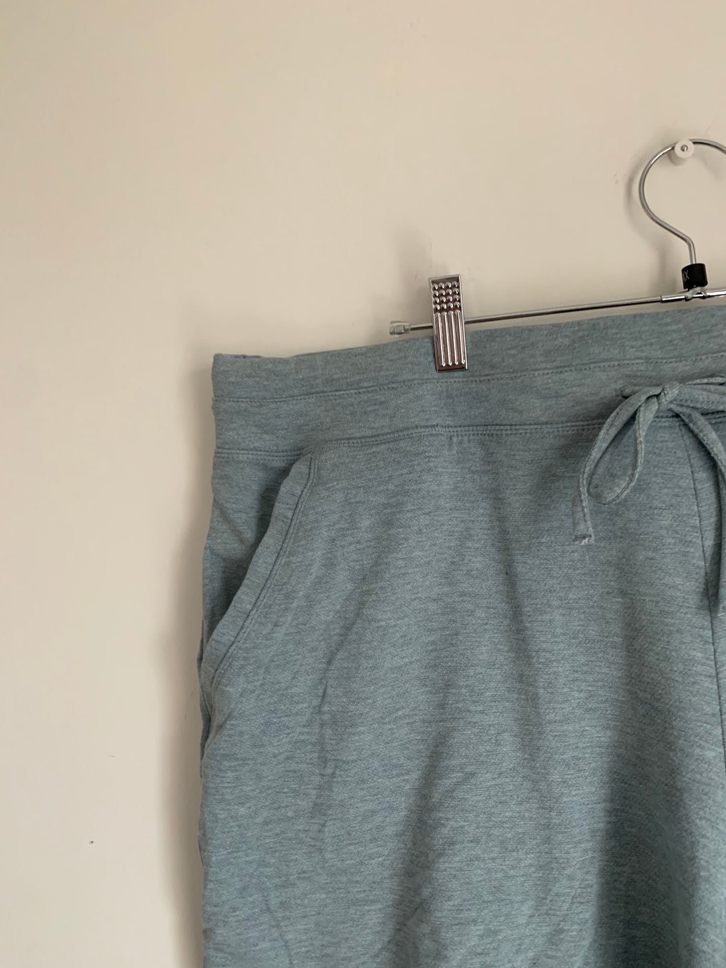 Size XXL Light Grey Shorts (32 degrees cool)