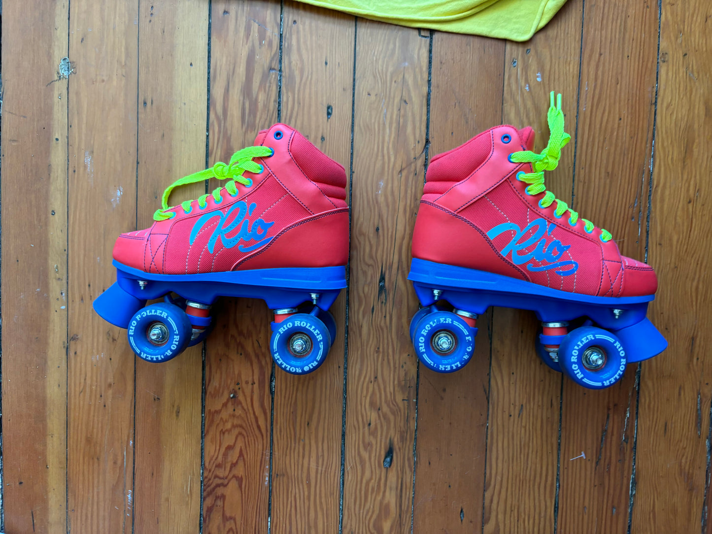 Size 5 (UK 37) Red / blue Rio Roller Roller Skates