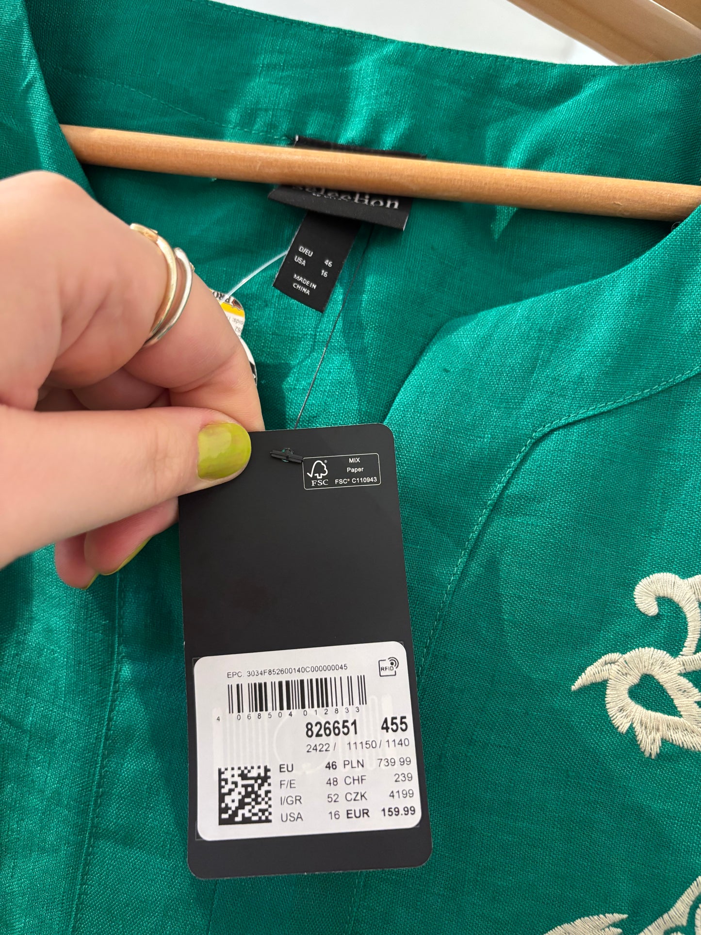 size 16 green with cream embroidery Selection by Ulla Popken dress - long