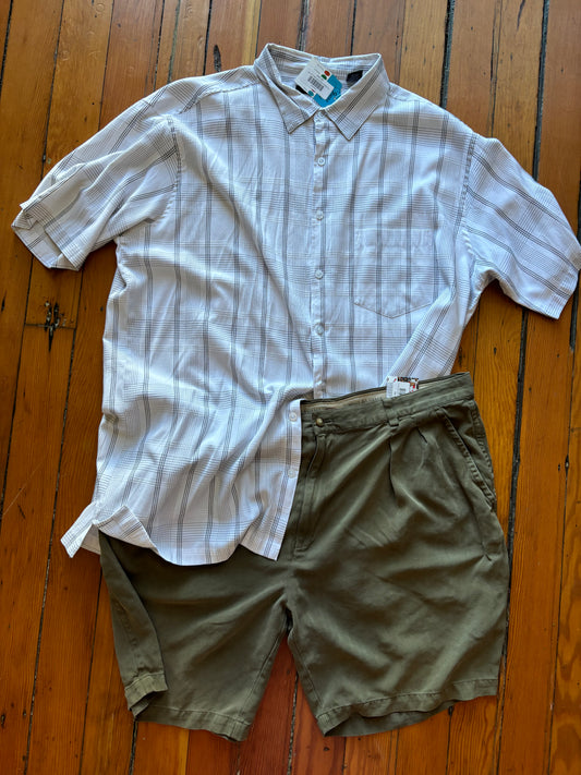 Size 2XT White plaid Britches Button-up