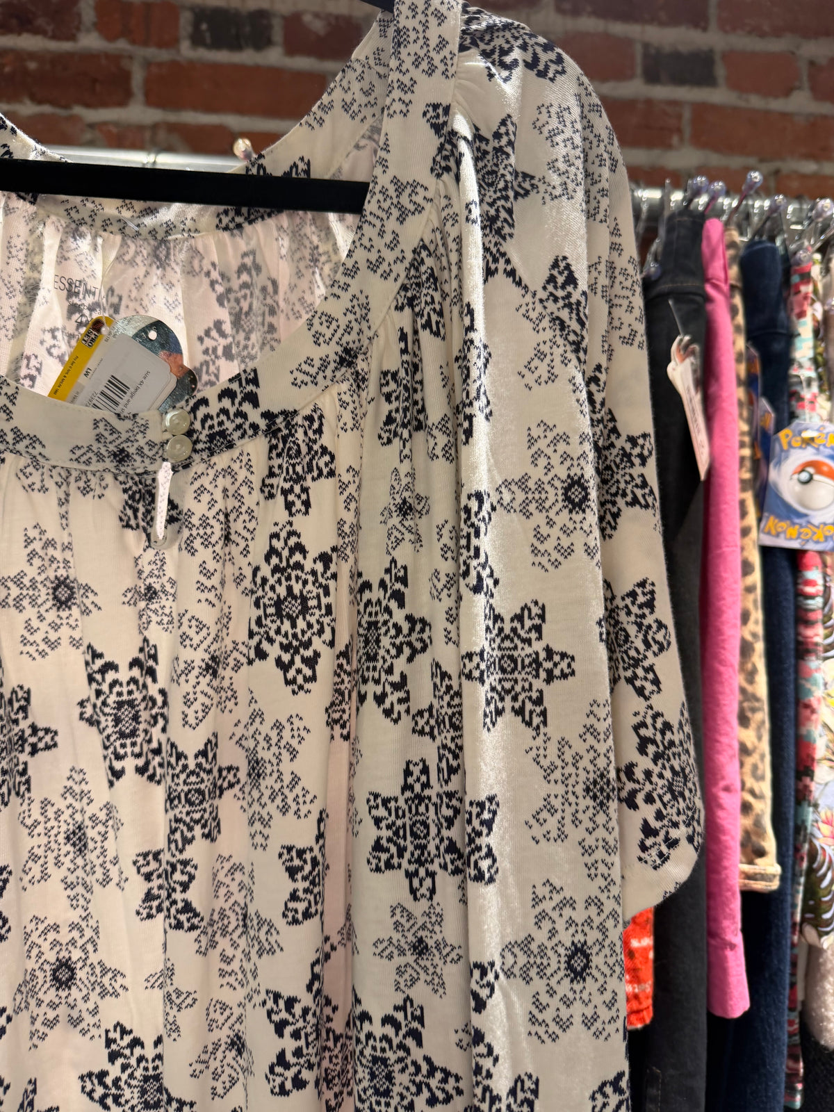 size 4X cream and shapes Essentials sleep dresses