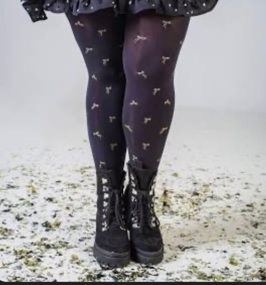 Snag tights