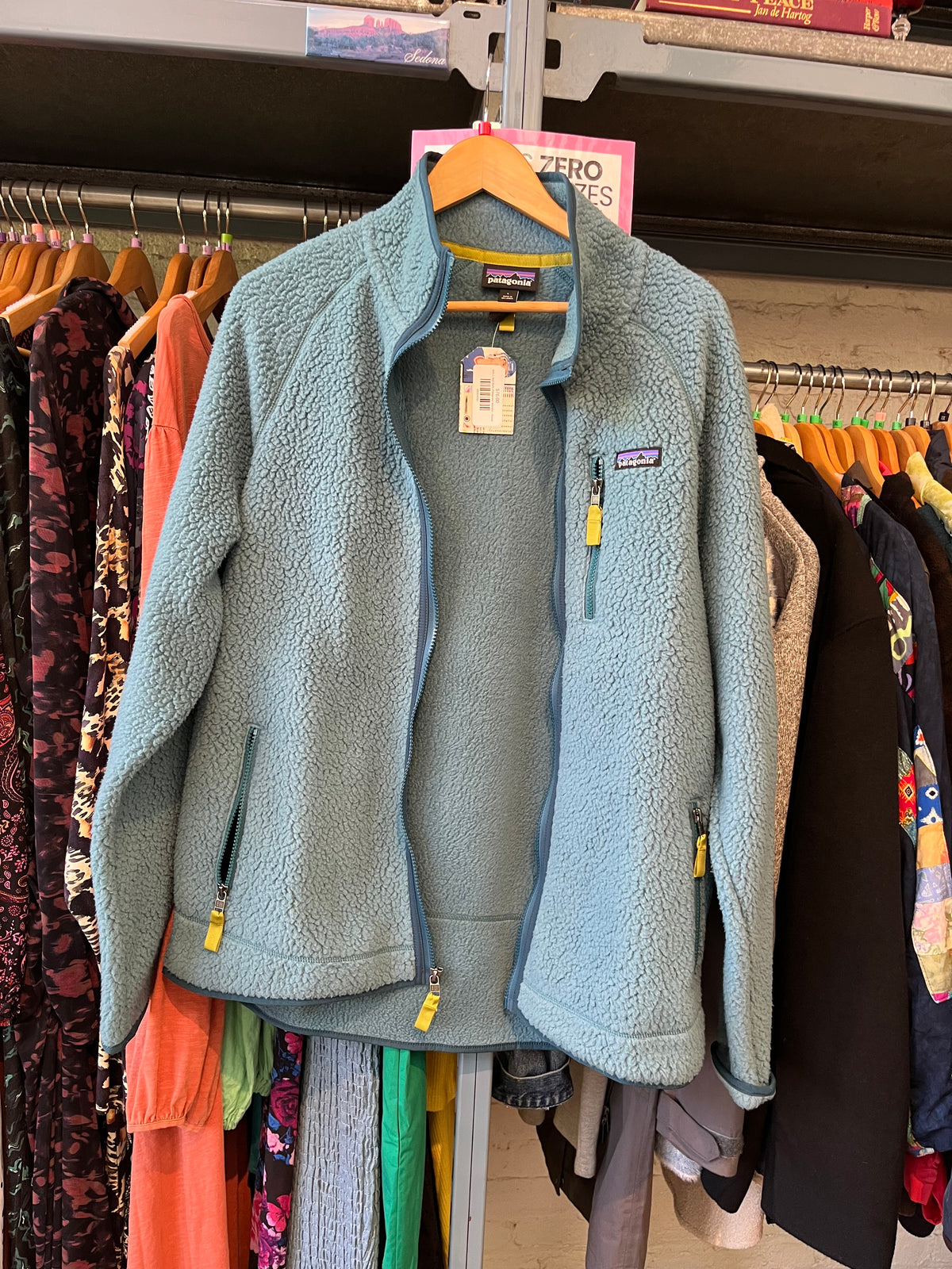 size L teal fluffy Patagonia sweater - fleece