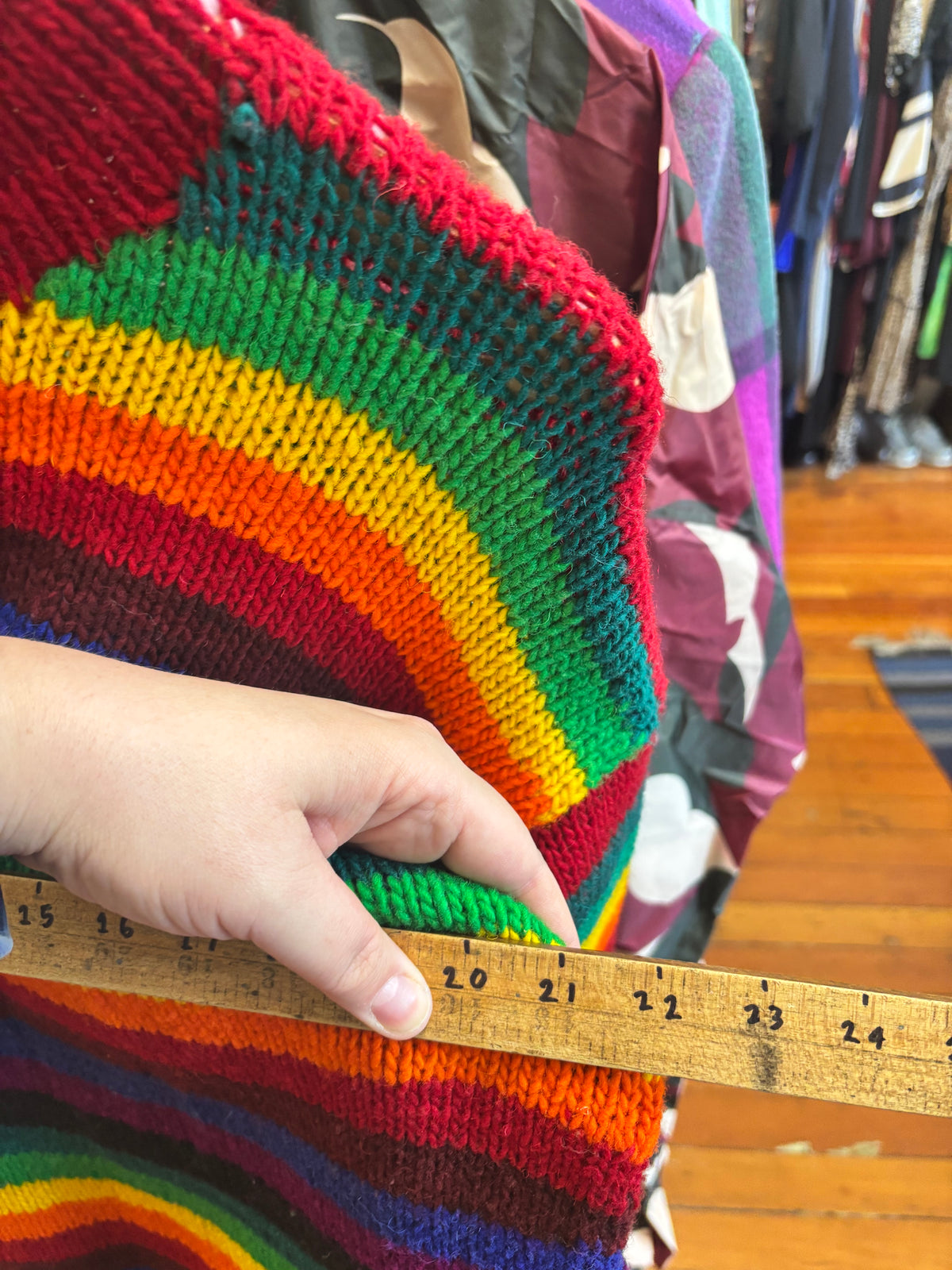 size flex rainbow wool VINTAGE handmade sweater - knit
