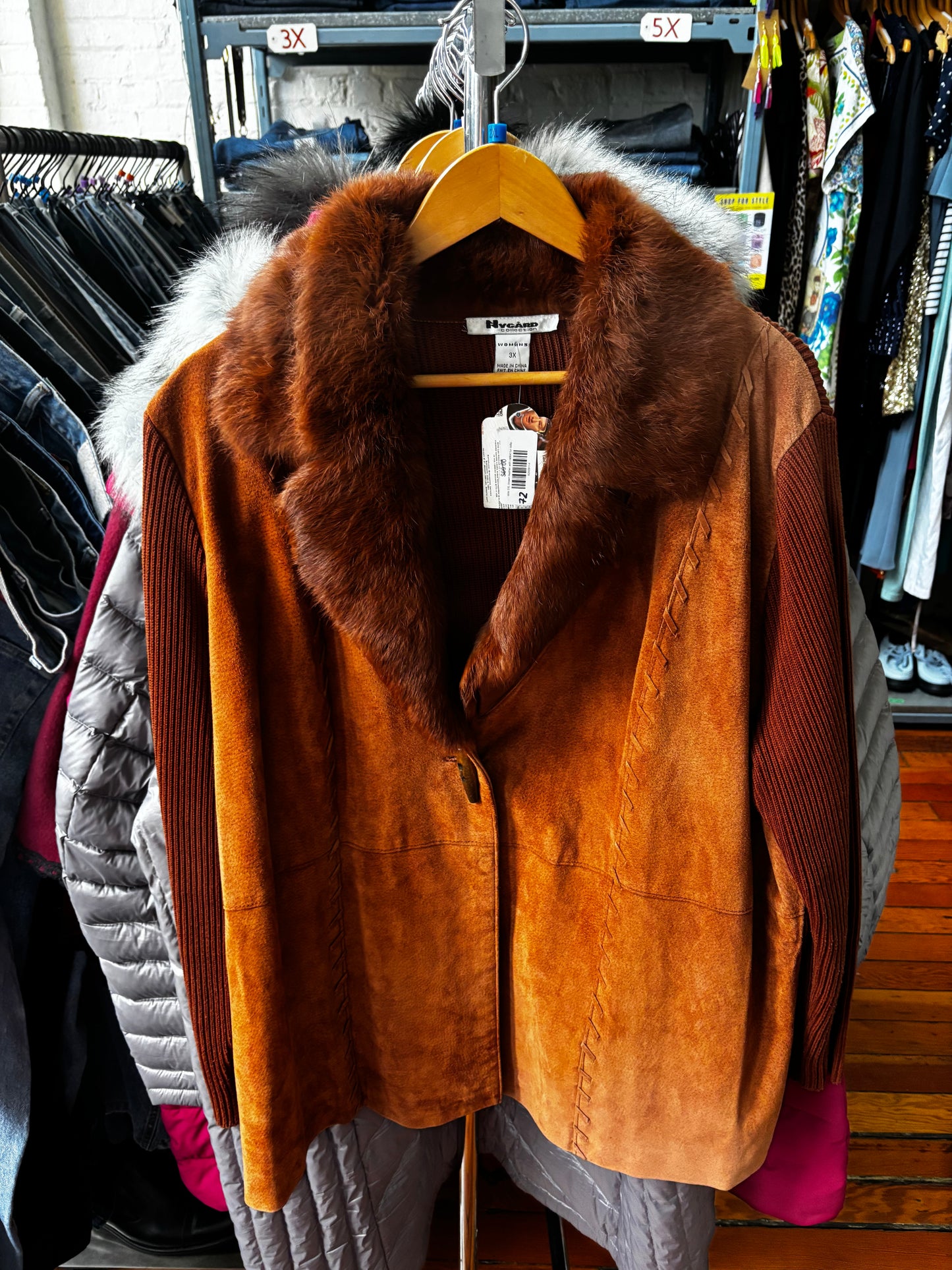 size 3XL brown leather with rabbit fur collar VINTAGE Nygaard jacket