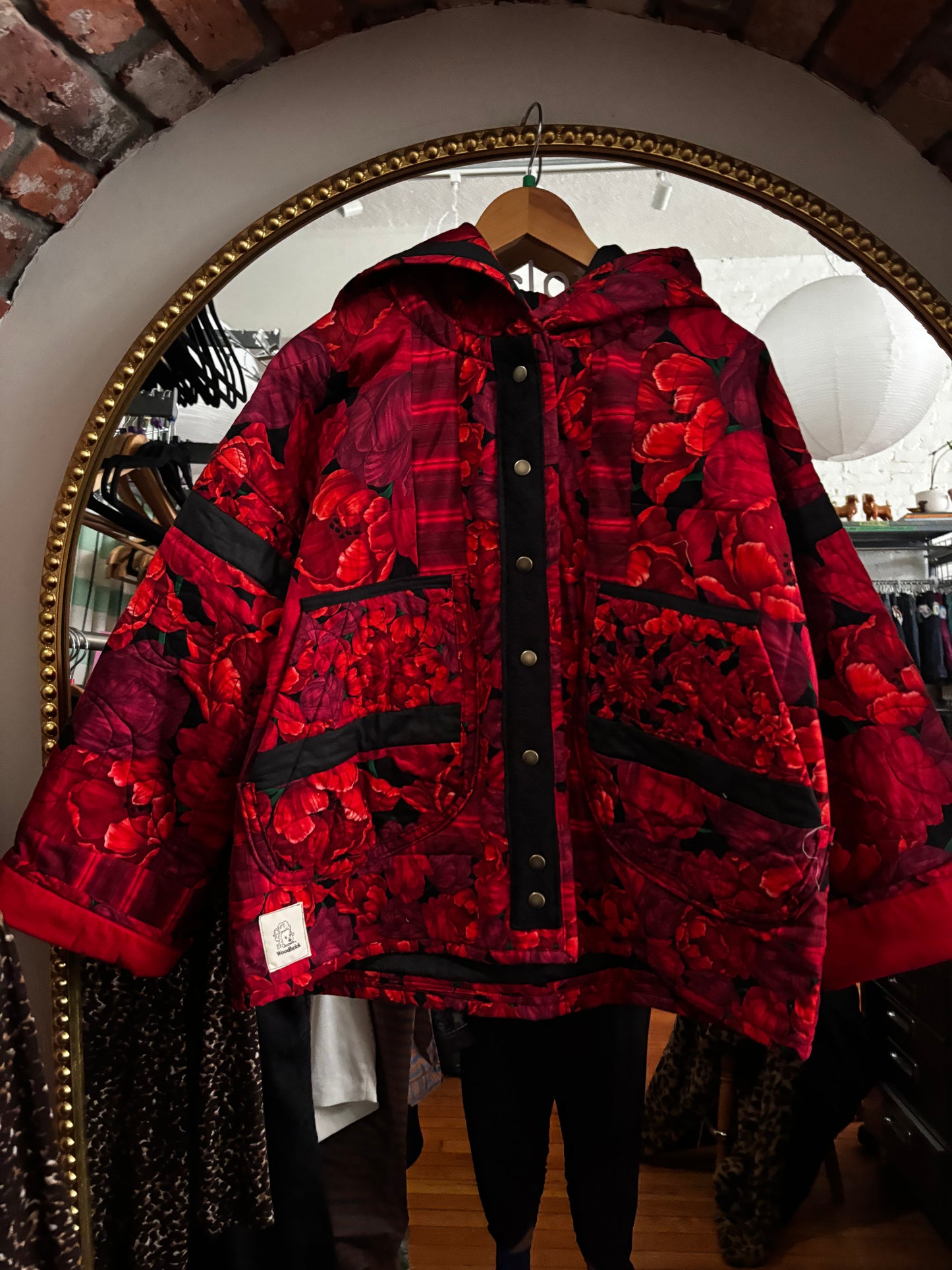 size XL quilted jacket by Woodbrick - wide arm and hem with hood, red tulips