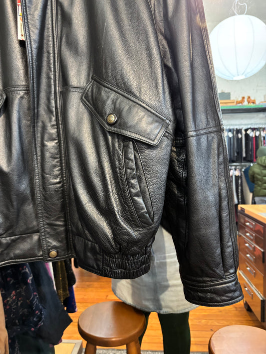 size XL VINTAGE Moores black leather bomber