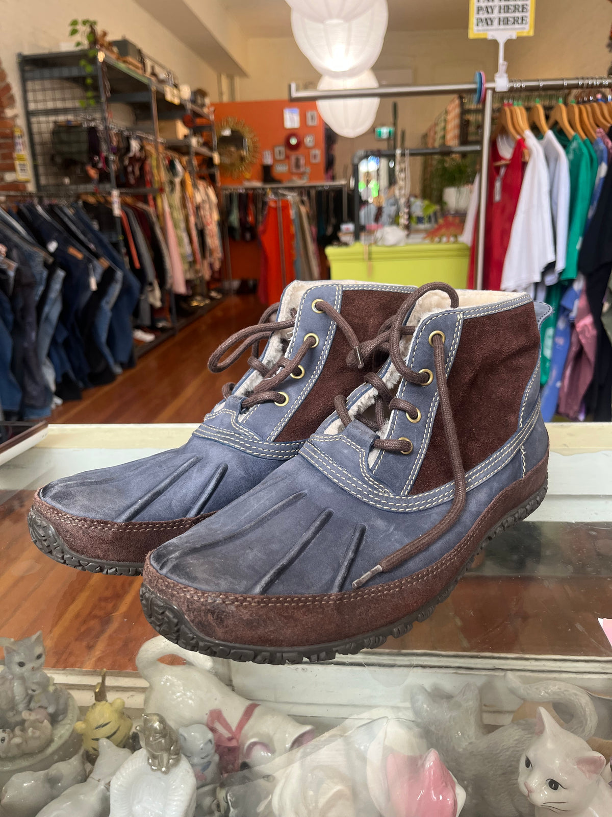 size 9.5 mens blue with brown leather Cole Haan boots