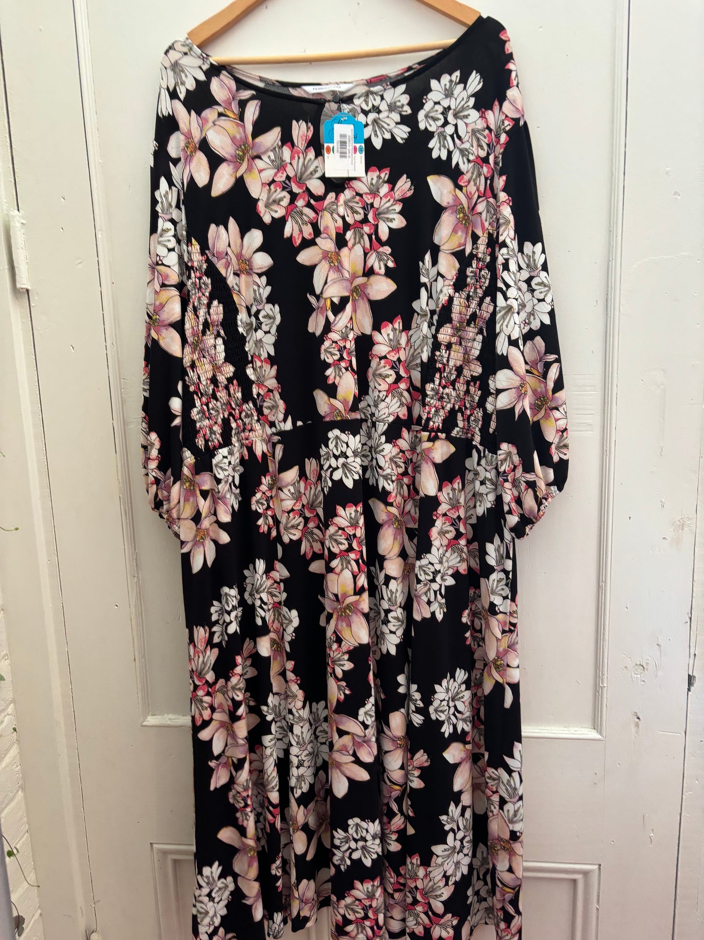 Size 5X Black floral Penningtons Dress