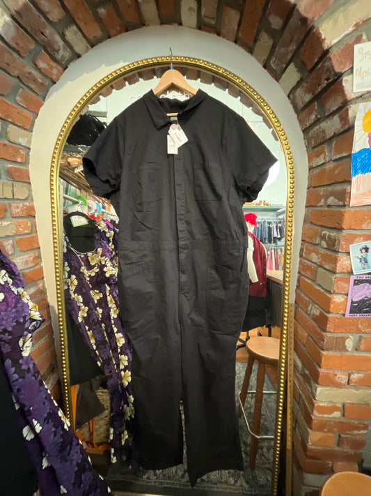NWT Size 22 Torrid Black jumpsuit