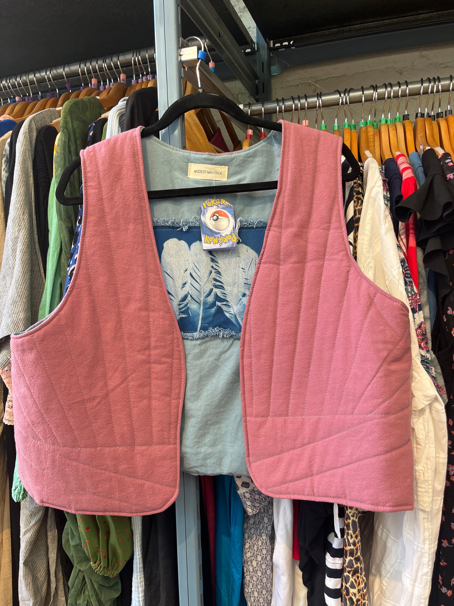 size L pink w/ cynotyle Modest Maverick vest