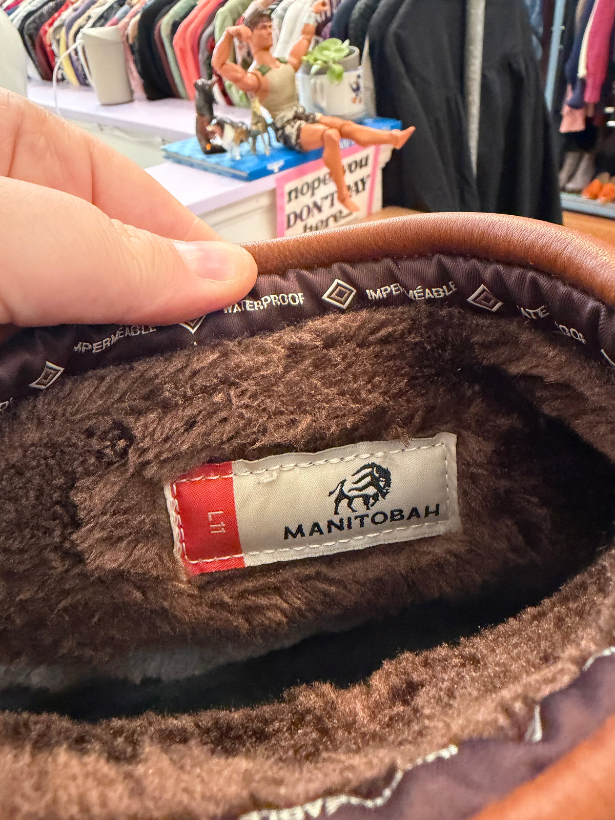 size L11 brown leather Manitobag Mukluks boot WATERPROOF TAMARACK ANKLE