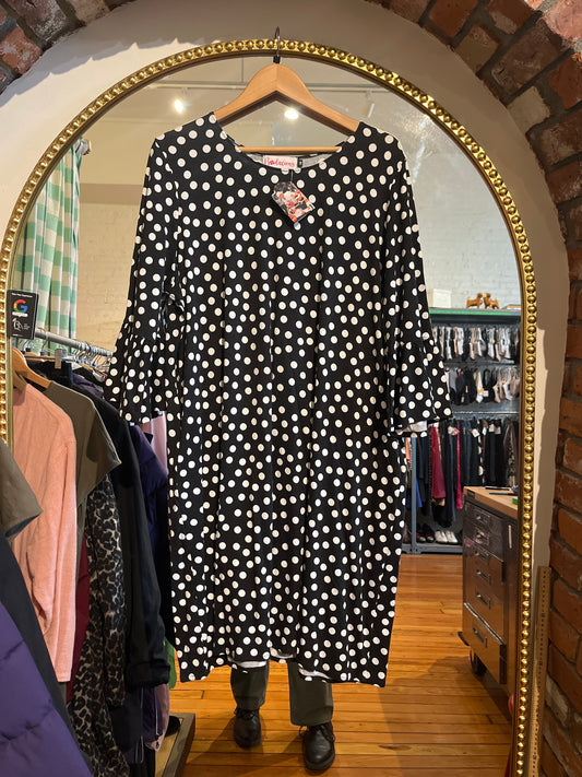 Size 1X black and white polka dot Bodacious Dress