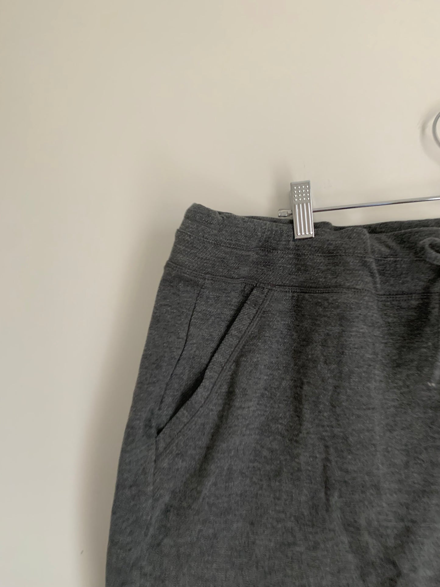 Size XXL Dark Grey Shorts (32 degrees cool)