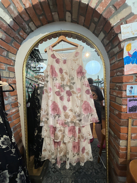 size 3X beige roses VINTAGE S.L Fashion dress - long tiered
