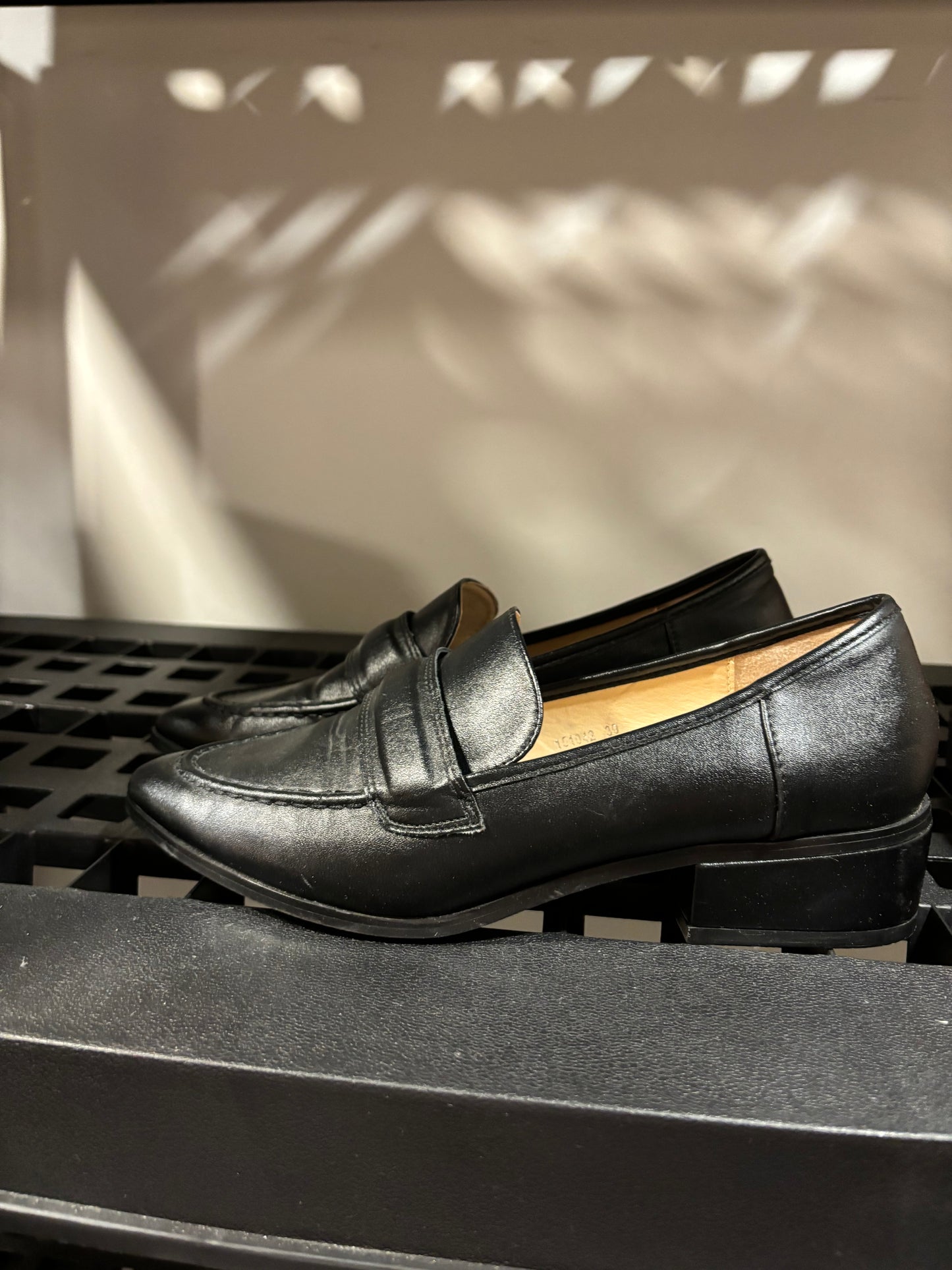 Size 39 Black Verali Shoes