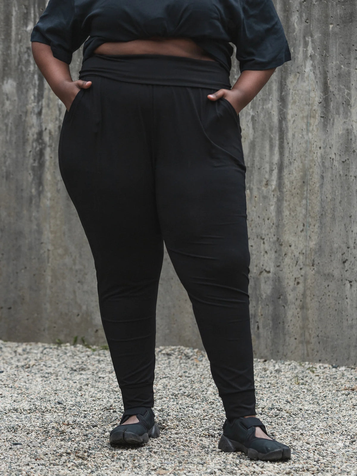 NEW Free Label BLACK Fir Joggers