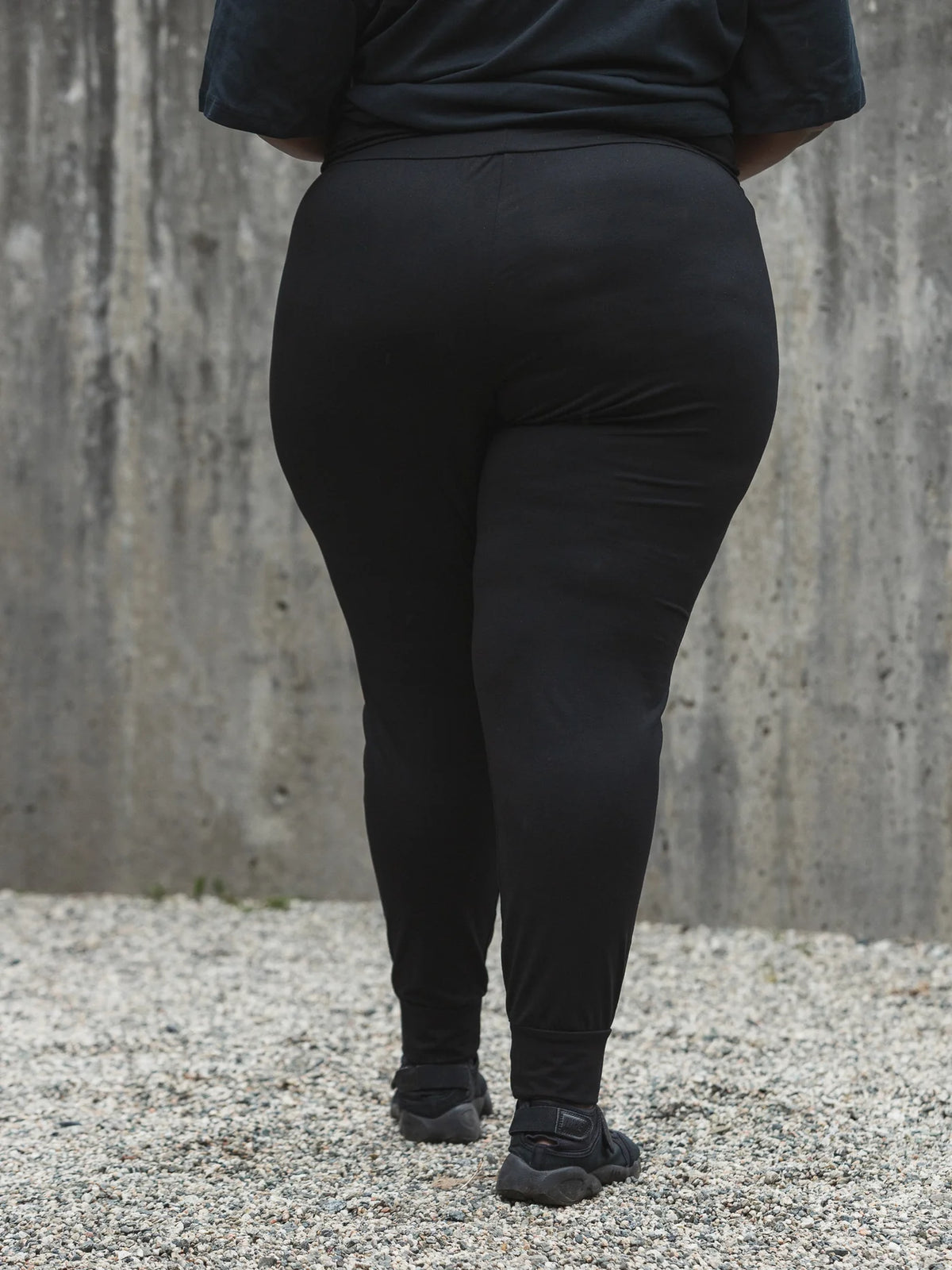 NEW Free Label BLACK Fir Joggers