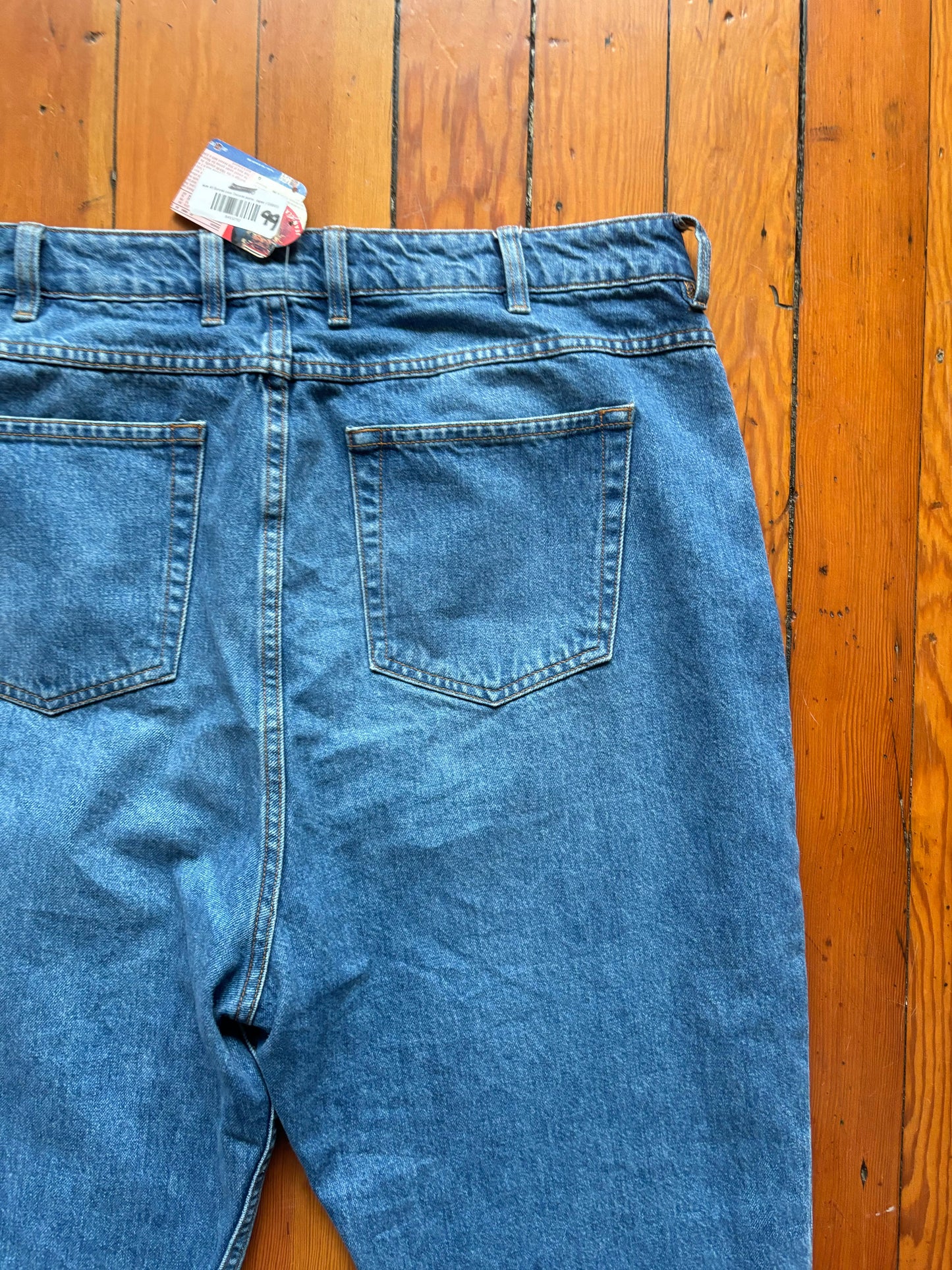 size 40 Bonnie blue Decade jeans - taper (Copy)