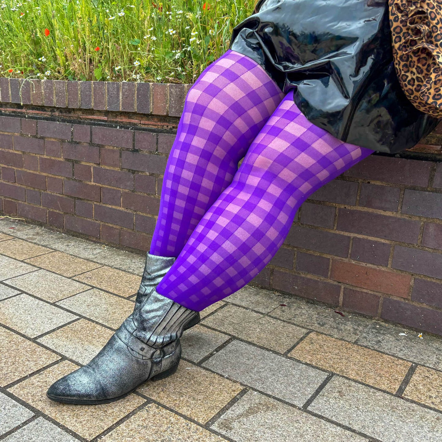 Snag tights
