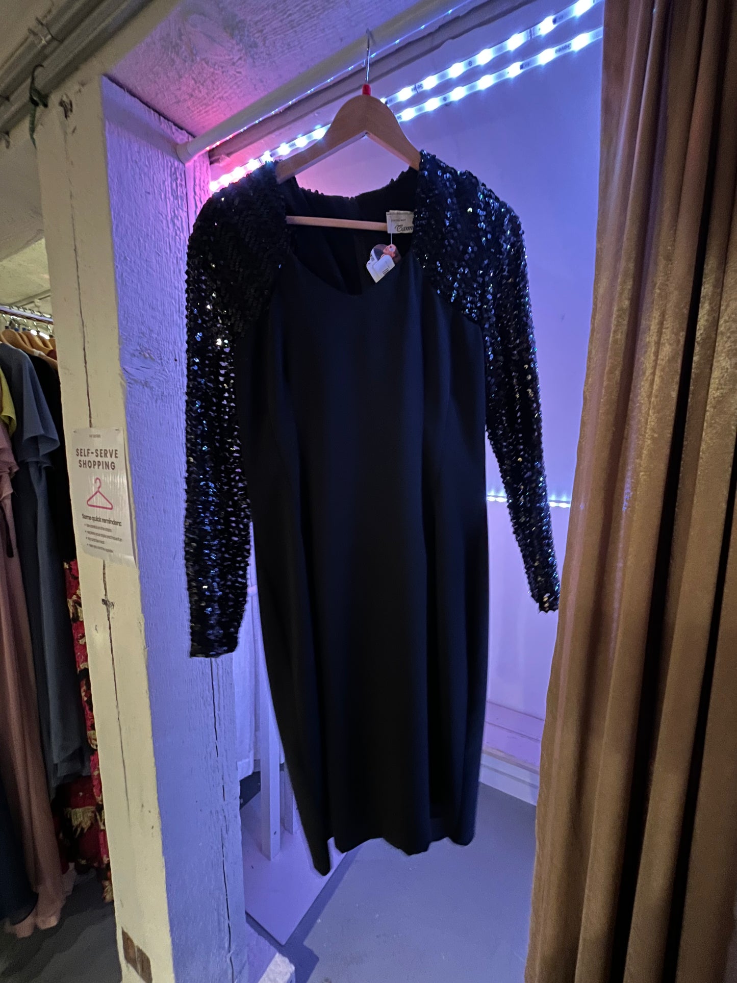 size L black with sequins VINTAGE Cannes dress