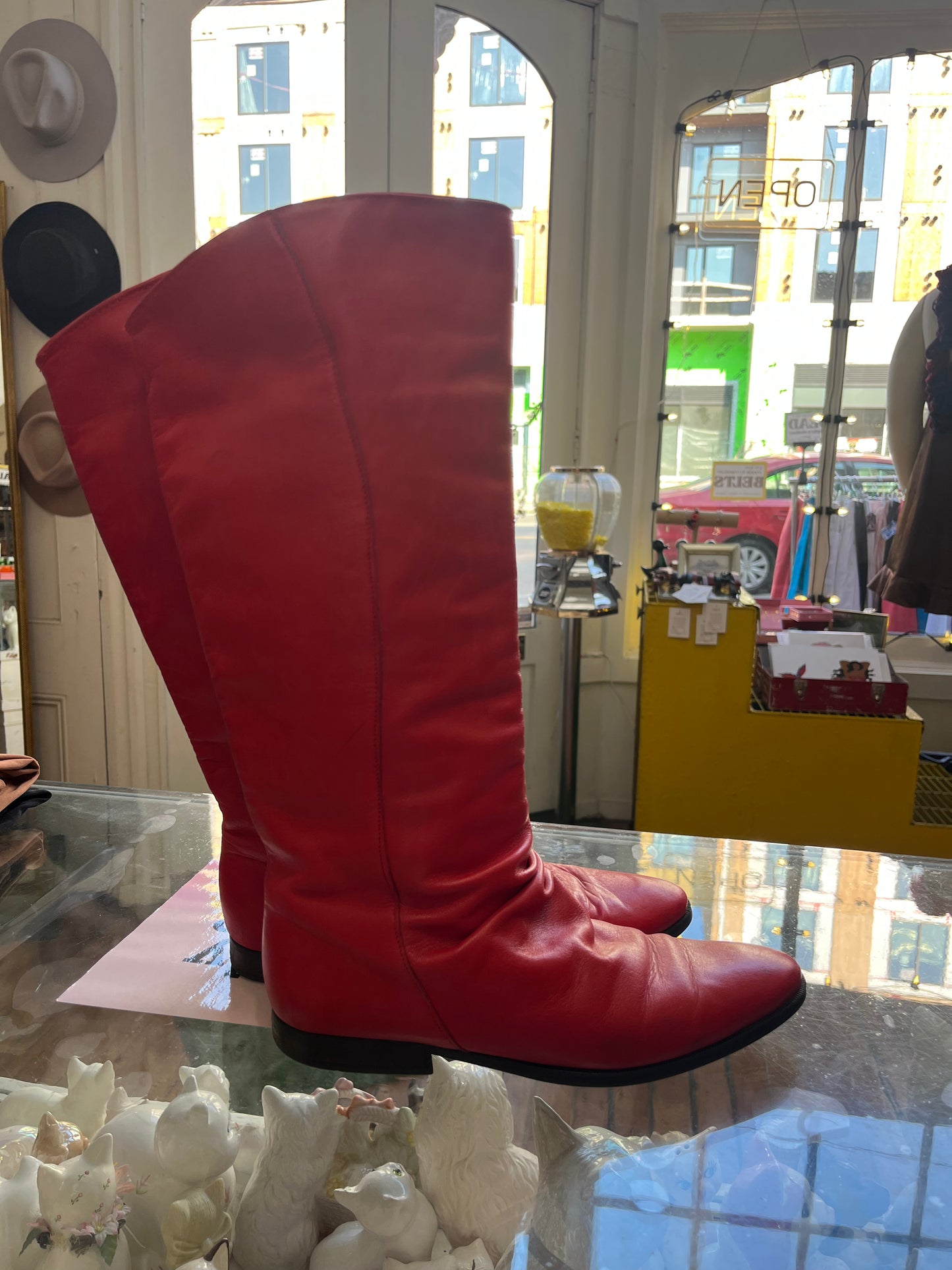 size 9 red LEATHER VINTAGE Santana boots