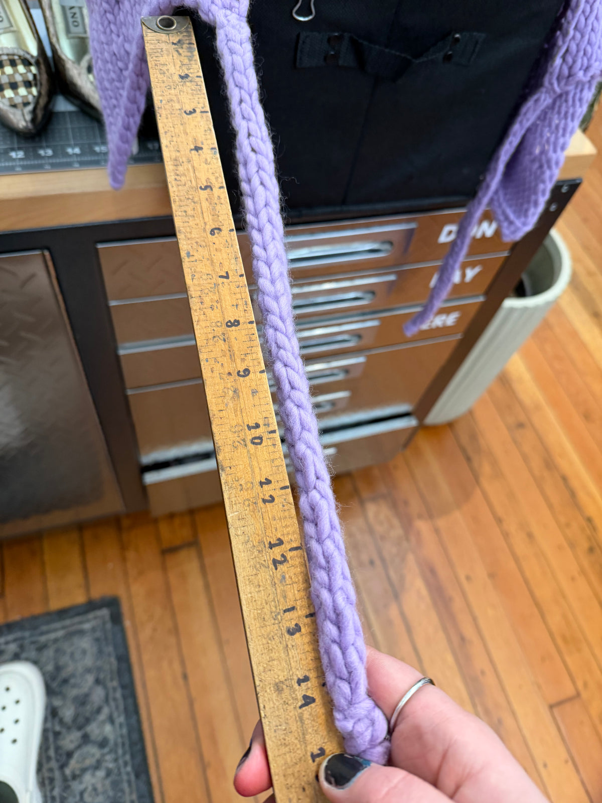 handknit lavendar WOOL Val & Ewe collar - chunky