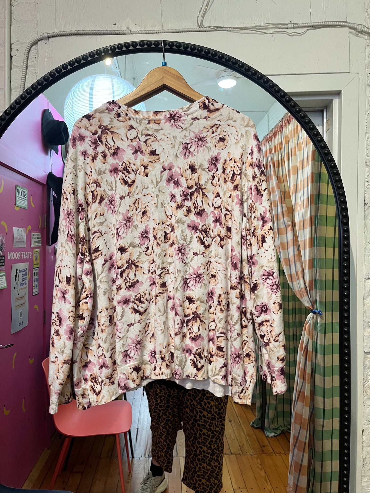 size 30/32 white pink peach flowers Woman Within cardigan - knit