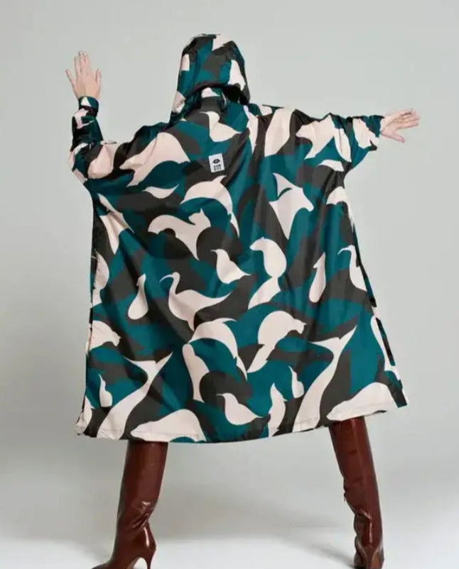 Malika Favre Animo Petrol Rainkiss Poncho