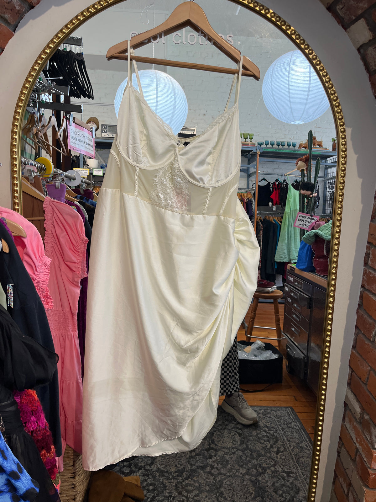 size 24 cream SATIN lace NWT Pretty Little Things dress - slip