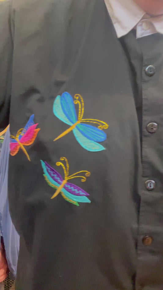 size 1-2X? black embroidered dragonflies vintage button up top