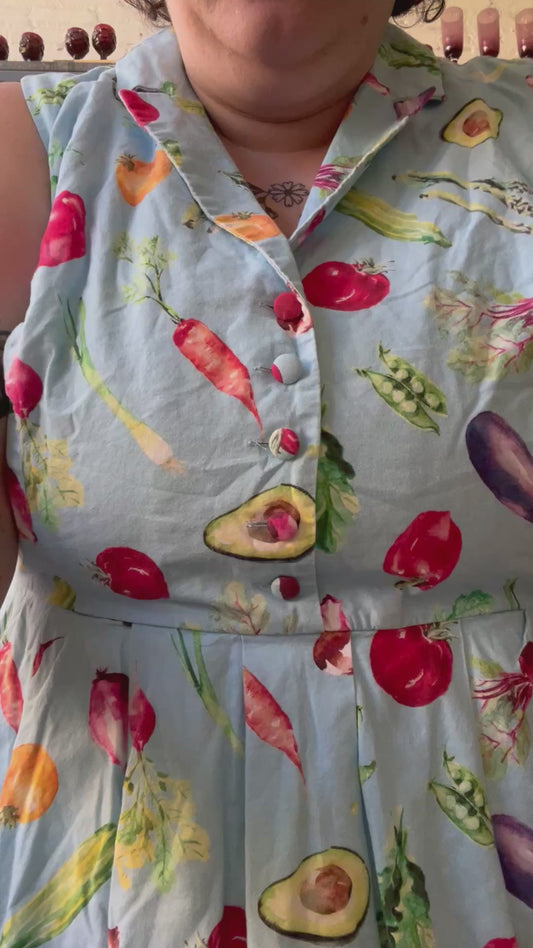 size 4X light blue with veggies Mod Cloth dress - mid